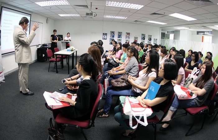 Hội thảo thông tin ngành học diễn ra với sự quan tâm của rất đông các bạn học sinh đến từ nhiều trường trên cả nước.